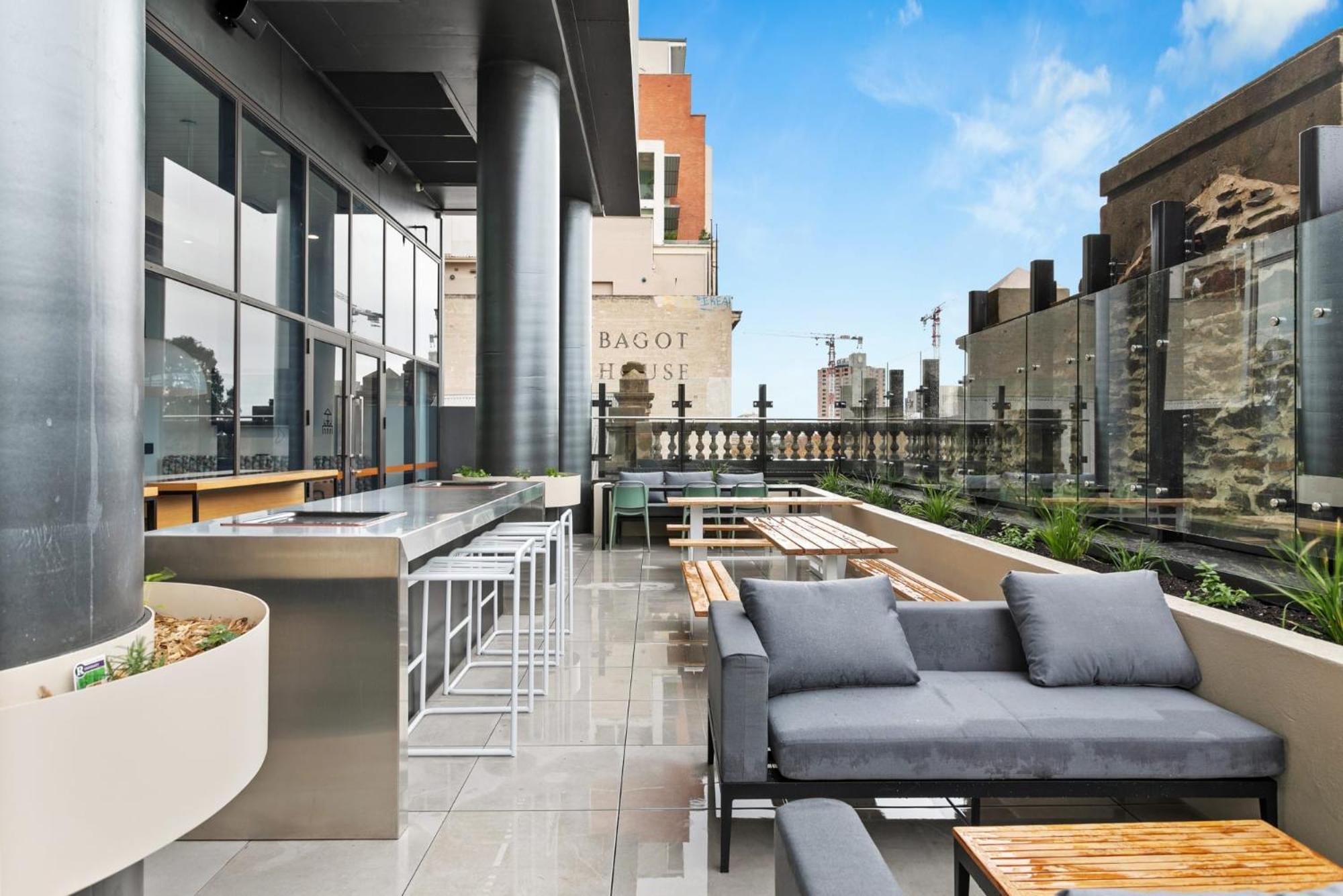 شقة Switch Living In The Centre Of أدليد المظهر الخارجي الصورة